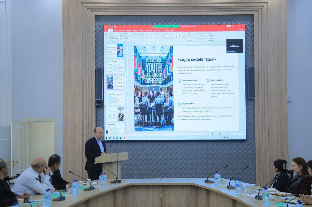 Namangan davlat pedagogika institutida “GLOBAL MAKONDA TALABALARNING MA’NAVIY, MA’RIFIY VA AXLOQIY DUNYOQARASHI: TAHLILLAR, TAKLIFLAR, TAVSIYALAR” mavzusida ilmiy-amaliy konferensiya bo‘lib o‘tdi
